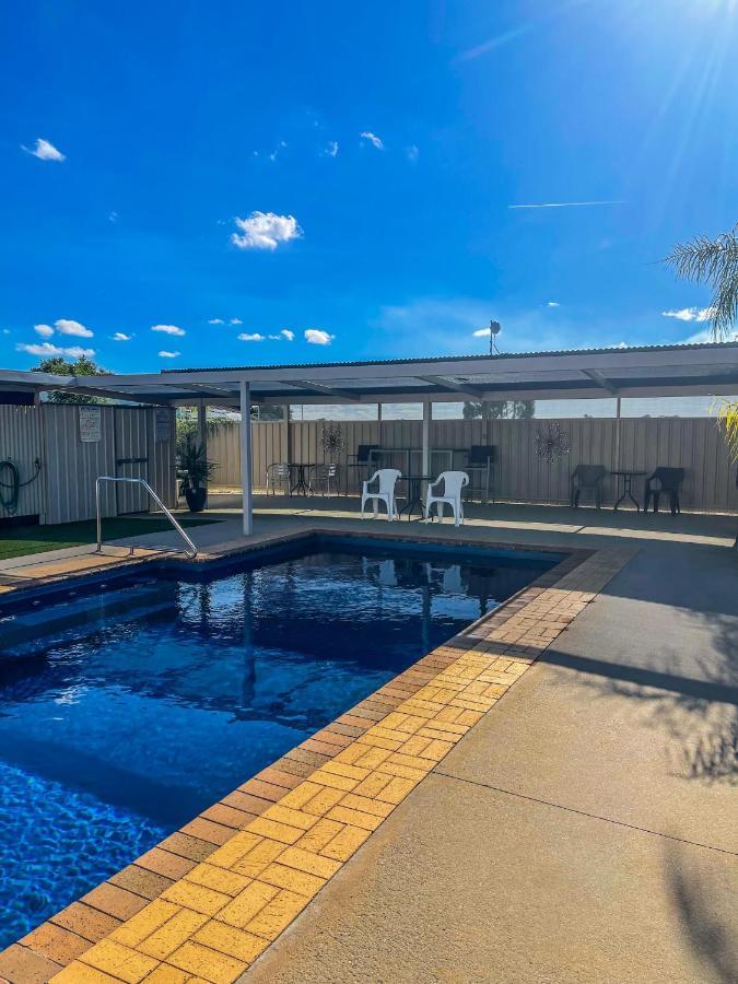 Dbj Holiday Units Mulwala Exterior photo
