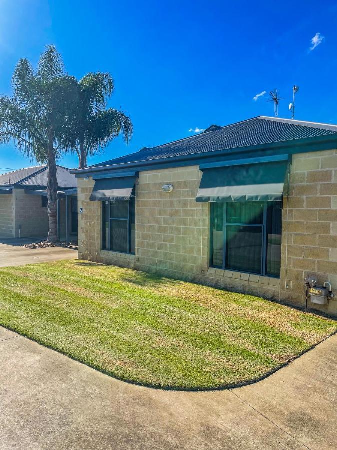 Dbj Holiday Units Mulwala Exterior photo