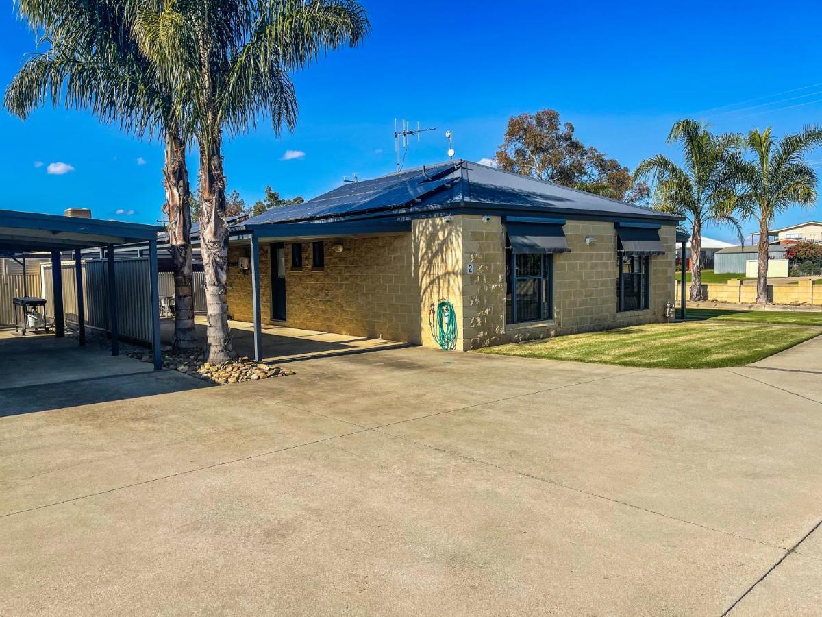 Dbj Holiday Units Mulwala Exterior photo