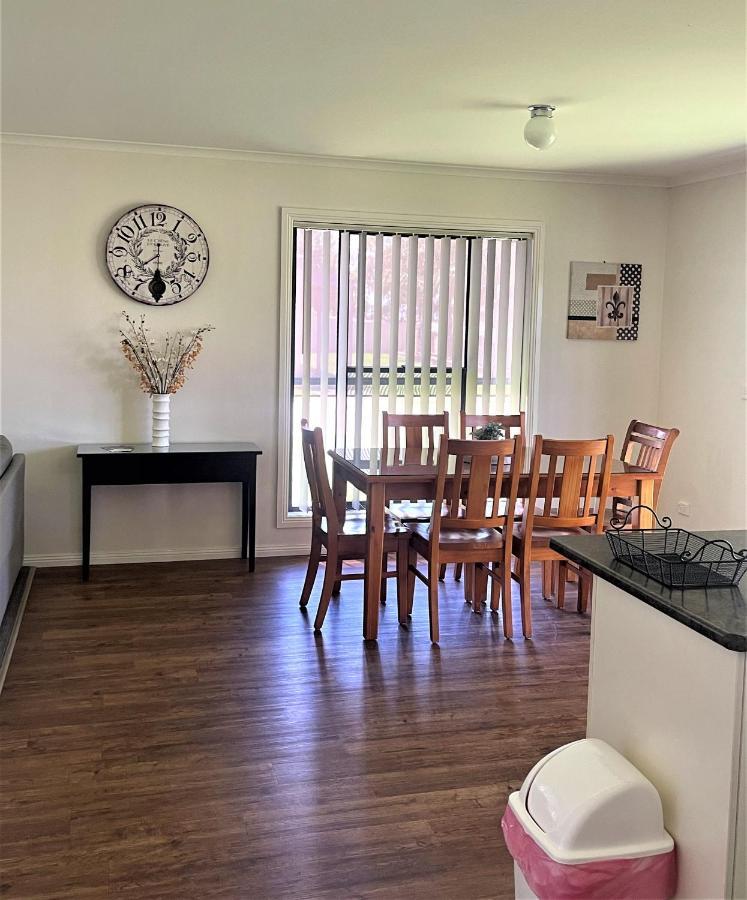 Dbj Holiday Units Mulwala Exterior photo
