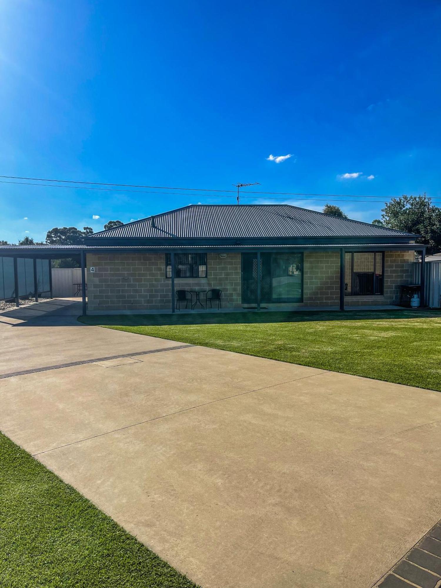 Dbj Holiday Units Mulwala Exterior photo