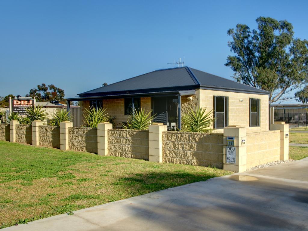 Dbj Holiday Units Mulwala Exterior photo